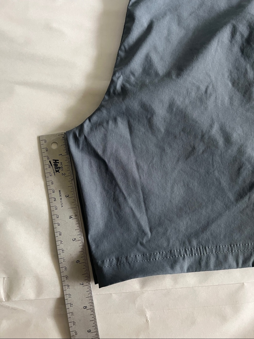 Eddie Bauer Women’s Grey Shorts size 12 - Picture 11 of 14